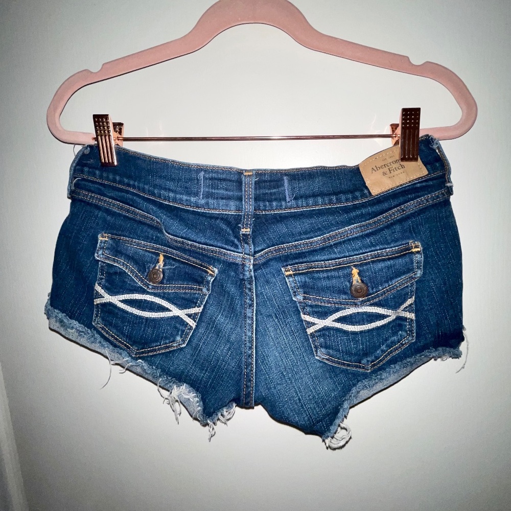 low rise abercrombie cut off jean shorts